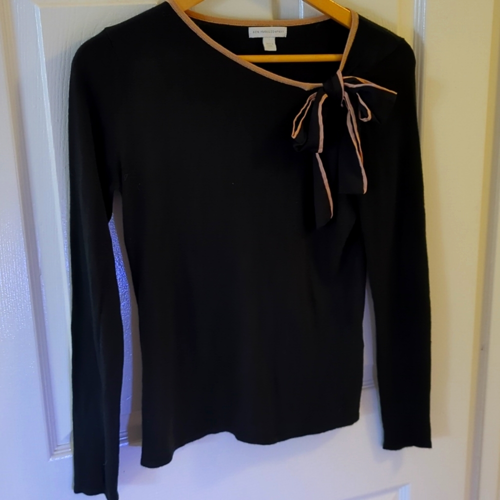 NY&Co small black long sleeve with bow detailing